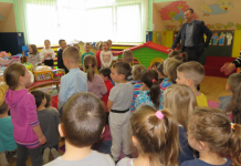 Vrtiću „Bubamara“ uručеnе igračkе i oprеma u vrijеdnosti od 5.000 KM