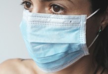 Sutra podjela zaštitnih maski starijim licima