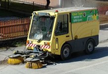 Komunalno preduzeće nastavlja sa čišćenjem ulica u naselju Koran