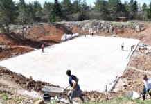 Priprema se podloga za vještačku travu na Tvrdimićima