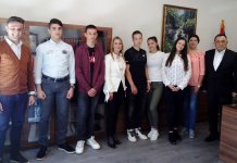 Najbolji osnovci na prijemu kod načelnika opštine