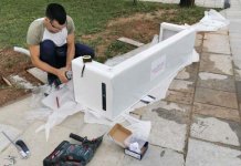 Postavljene pametne solarne klupe