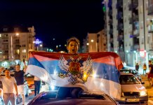 Slavlja u Palama nakon pobjede opozicije u Crnoj Gori 30.8.2020.