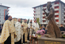 Osveštan spomenik Patrijarha Pavla