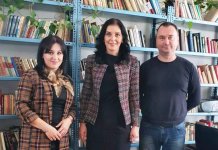 Gradska razvojna agencija poklonila računare srednjoj školi i biblioteci