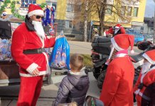 Moto-mrazevi tradicionalno obradovali mališane