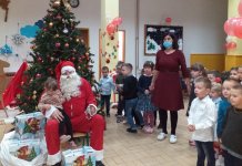 Djed Mraz podijelio paketiće poletarcima