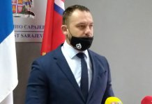 Apel gradu i osnivačima da se uključe u rješavanje blokade računa