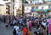 Rekordnih 220 beba na konferenciji