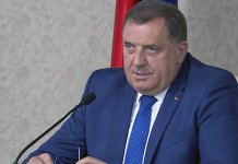 Insrtukcija ambasadorima iz Republike Srpske – zastave ne treba spuštati na pola koplja