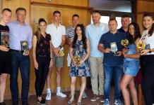 Uručena priznanja zaslužnim pojedincima i kolektivima