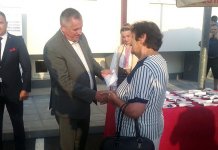 Višković uručio ključeve stanova za 48 izbjeglih i raseljenih lica