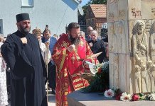 Sveta arhijerejska liturgija kod manastira u Jasenovcu