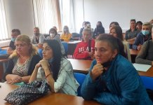 Višečlane i socijalno ugrožene porodice dobile sredstva za đake