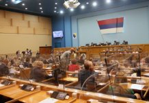 Počela posebna sjednica