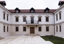 Промовисана књига „Црвени кровови“