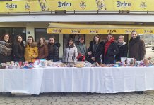 Učenici prikupljaju sredstva za poklon paketiće