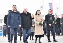 Milunović: Srpska jedini okvir u kome Srbi mogu da iskažu svoju političku volju