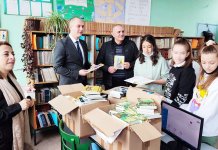 „He na Drini“ poklonile 300 knjiga Osnovnoj školi „Vuk Karadžić“