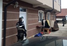 Četiri osobe osumnjičene za krijumčarenje droge