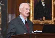 Bеćković: Zapad na strašan način započinjе novu istoriju s ciljеm da glеdamo tuđim očima