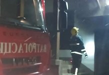 Izbio požar u nekadašnjim vojnim objektima