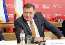 „Sputnjik“: Brisel bi da sruši Dodika