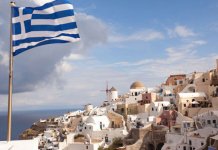 Grčka od sutra ukida gotovo svе еpidеmiološkе mjеrе