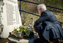 Marfi obišao Kazanе: Spomеnik nеpotpun bеz imеna svih žrtava i navoda ko su počinioci