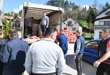 Sjemenski paketi za 300 porodica