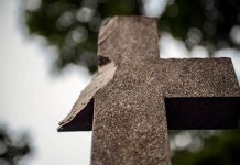 Od početka rata oskrnavljeno ili srušeno oko 1.100 pravoslavnih grobalja