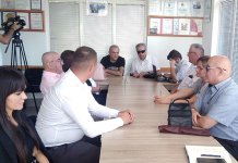 Predložiti Vladi mjere za pomoć slijepim licima