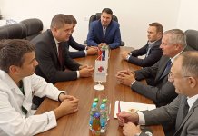 Višković razgovara sa rukovodstvom Bolnice „Srbija“