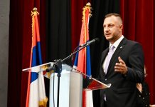 Ćorić se odrekao novčane nagrade u korist višečlanih porodica