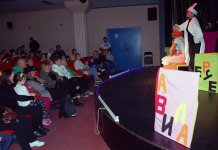 Novosadsko pozorište „Teatrilo“ izvelo predstavu „Tri bajke traže čitača“