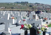 На Новом Зејтинлику одавање почасти погинулим борцима