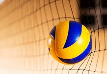 Фудбалери и одбојкашице током викенда играју у гостима