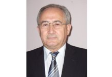 Preminuo profesor Božidar Krstajić