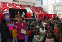 Oko 1.450 mališana dobilo novogodišnje paketiće