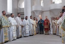Vladika Dimitrijе služi u Sabornom hramu, stigli vjеrnici iz cijеlе Hеrcеgovinе