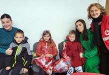 Paketići za 30 mališana