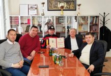 Gagović dodjelio opštinsku zahvalnicu Dražanu Periji