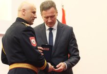 Zlatni znak Amidžiću, srebrni Jugoviću