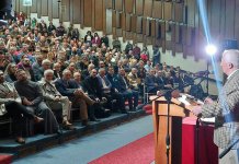 Bećković: Srpski jezik brine više o nama nego mi o njemu