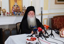 Podijeliti radost Vaskrsa i moliti se za braću na Kosovu i Metohiji