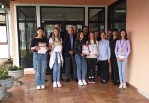 Prijem kod načelnika za nagrađene učenice