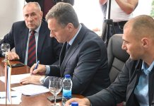 Potpisan ugovor o izgradnji terena sa vještačkom podlogom