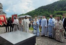 Mitropolit Hrizostom služio parastos u Podgrabu