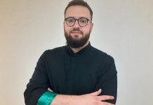 Violinista Benjamin Ribić svirao za koleginicu Jovanu Pavlović