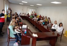 За ученике вишечланих породица уручено 55 комплета нових књига